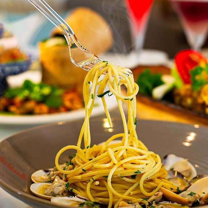 Dealusy 360 Count Extra Heavy Duty Clear Plastic Forks Disposable, BPA-Free, Heat Resistant, Solid and Durable Disposable Forks Bulk, Premium Plastic Forks heavy duty for Party Supply - Image 5