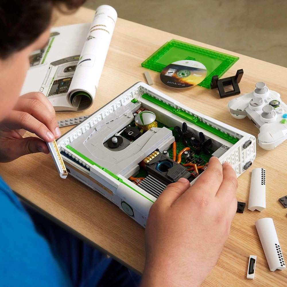 MEGA Microsoft Collectible Building Set, Xbox 360 Replica Model with 1342 Pieces, Controller and LED Lights, Build & Display Toy for Adult Collectors - Image 2