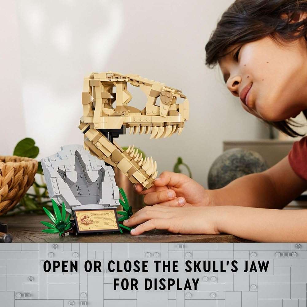 LEGO Jurassic World Dinosaur Fossils: T Rex Skull Building Toy - Dinosaur Toy for Boys & Girls, Ages 9+ Years - Gift for Christmas - Display for Bedroom - 76964 - Image 2