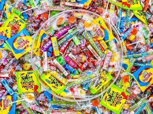 Bulk Candy Variety Pack - 8 lb Candy - Bulk Individually Wrapped - Candies - Trick Or Treat Candies - Piñata Filler Stuffers - Pinata Stuffers - Party Favors - Father's Day - Image 3