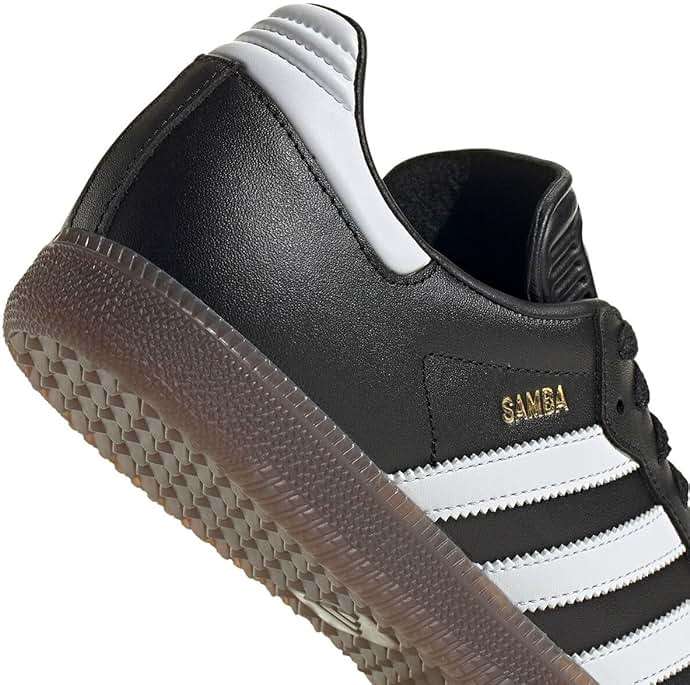 adidas Unisex Adult Samba Indoor Soccer Shoe - Image 9