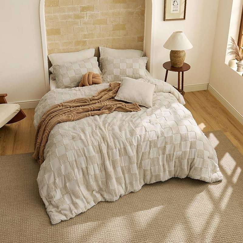 Bedsure King Size Comforter Set Beige, Boho Tufted Bed Set, Checkered Farmhouse-Style Distressed Vintage Bedding, 3 Pieces, 1 Plaid Geometric Comforter and 2 Pillow Shams - Image 6