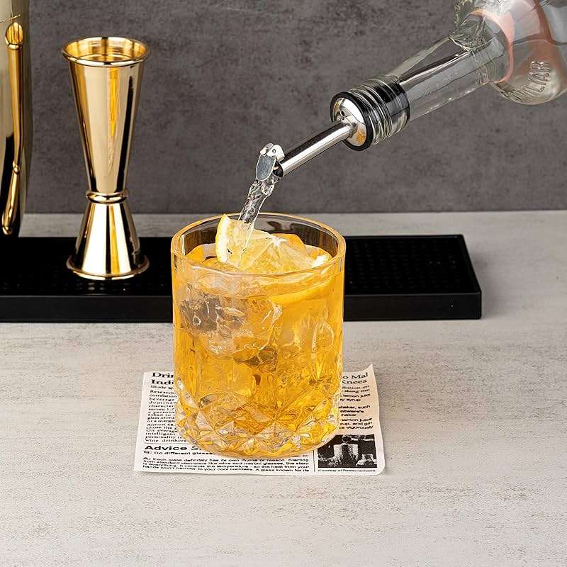 Restaurantware Bar Lux 4.3 x 1 x 1 Inch Speed Pourer 1 Heavy-Duty Bottle Pourer - Versatile Fast Pour Of Liquids Stainless steel Liquor Pour Spout Airtight Seal - Image 5