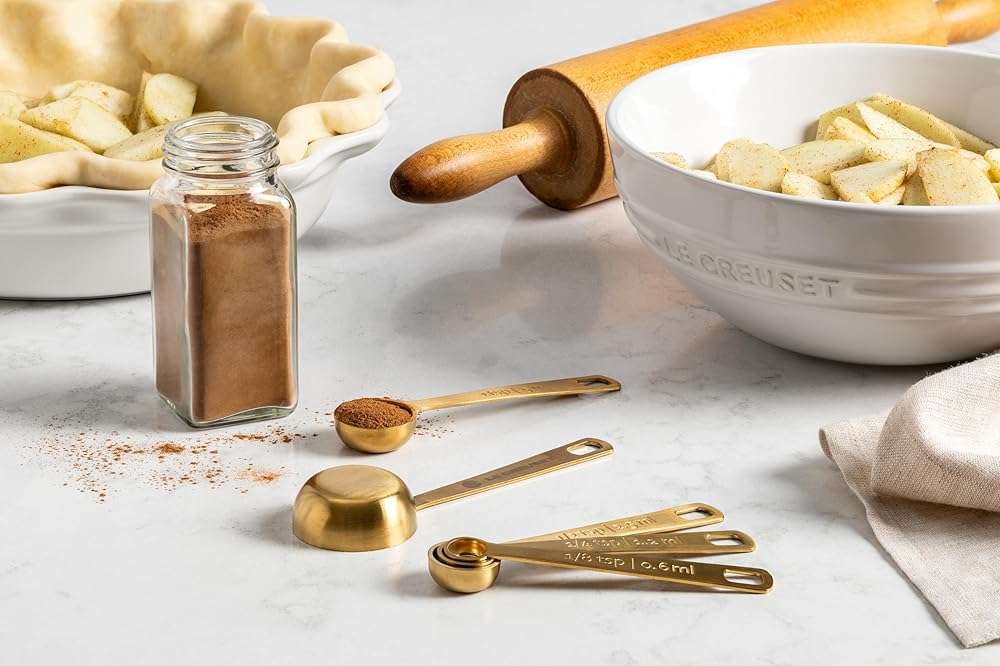 Le Creuset Stainless Steel Measuring Spoons, Gold Finish, Set of 5 | Set includes: 1/8, 1/4, 1/2 and 1 Tsps, and 1 Tb - Image 2