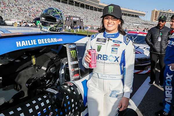 Monster Energy Ultra Fantasy Ruby Red, Sugar Free Energy Drink, 16 Ounce (Pack of 15) - Image 5