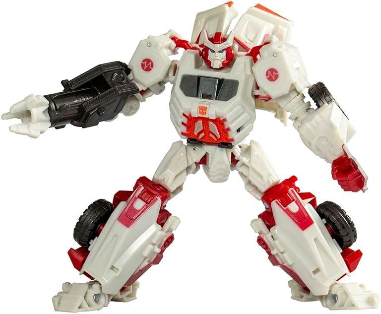 Transformers Toys Studio Series Voyager Transformers: War for Cybertron 09 Gamer Edition Ratchet, 6.5-inch Converting Action Figure, 8+ - Image 1