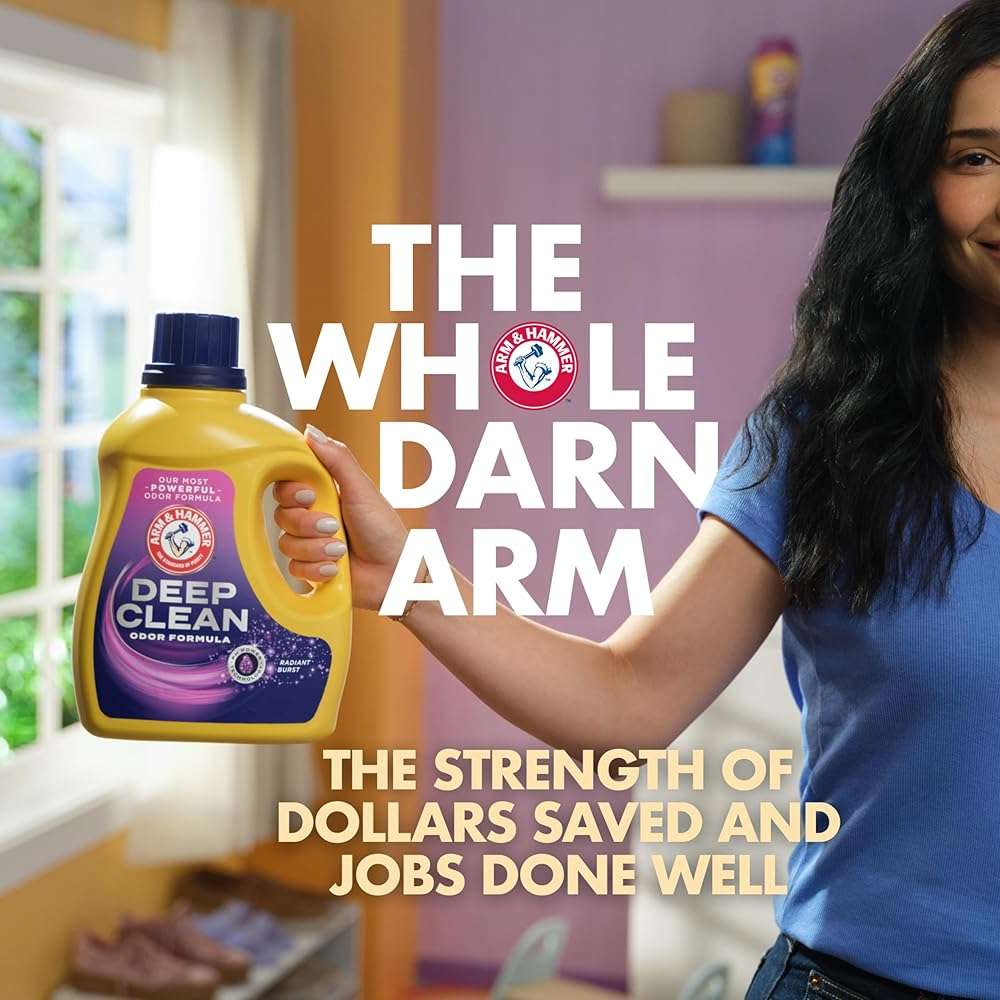 ARM & HAMMER Deep Clean Stain Formula, Liquid Laundry Detergent, 102 fl oz, 68 Loads - Image 2
