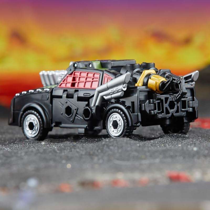 Transformers Generations Legacy United Deluxe Class Star Raider | Lockdown - Image 10