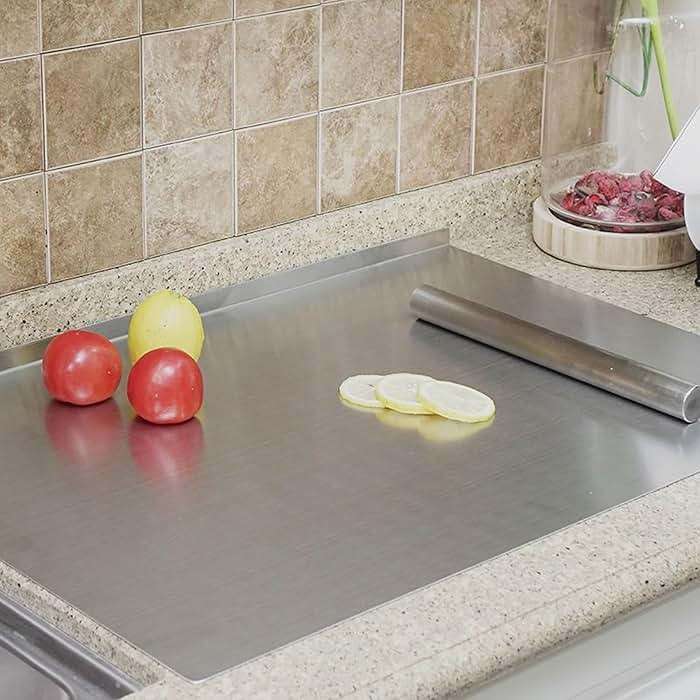 YIYUHAR Stainless Steel Cutting Boards with Lip for Kitchen,Chopping Boards for Countertop,Large Metal Cutting Board over Sink Suitable for Meat,Fruits,Vegetables,Bread,Noodle,and Pizza (15.7"*11.8") - Image 6
