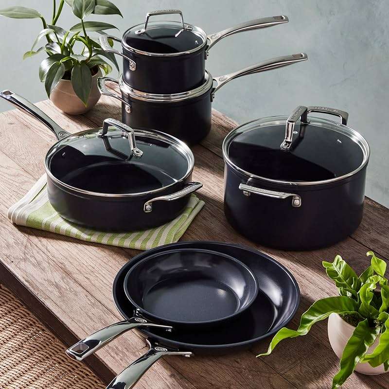 Le Creuset Essential Non-Stick Ceramic Shallow Frying Pan, 8" - Image 6