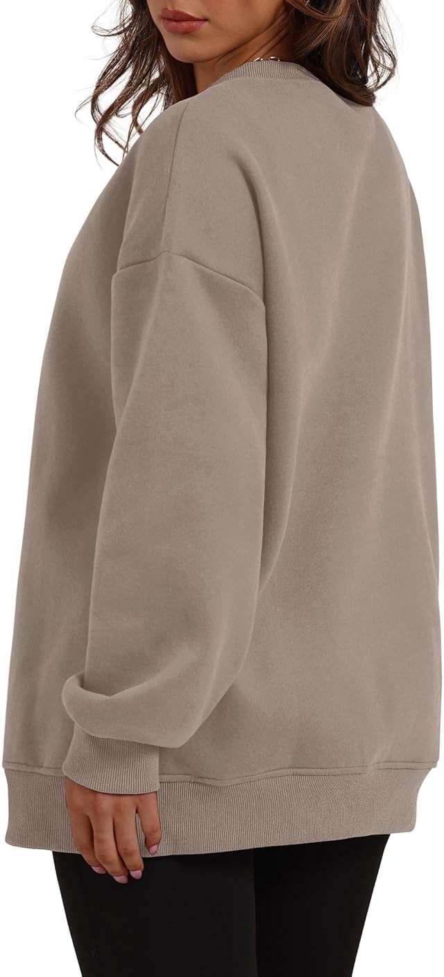 WIHOLL Womens Oversized Sweatshirts Crewneck Long Sleeve Tops Fleece Pullover Fall Fashion Clothes with Pocket - Image 4