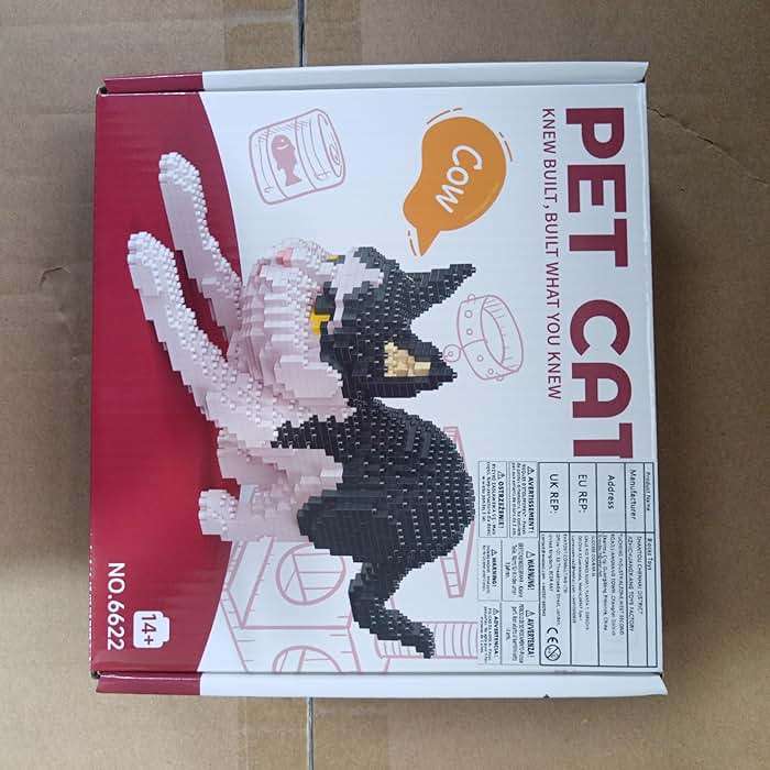 alltogetho Cow Cat Model Micro Mini Building Block Toys Sets: Enjoy Layered Black-and-White Patterns with The Dynamic Running Pose - Image 7