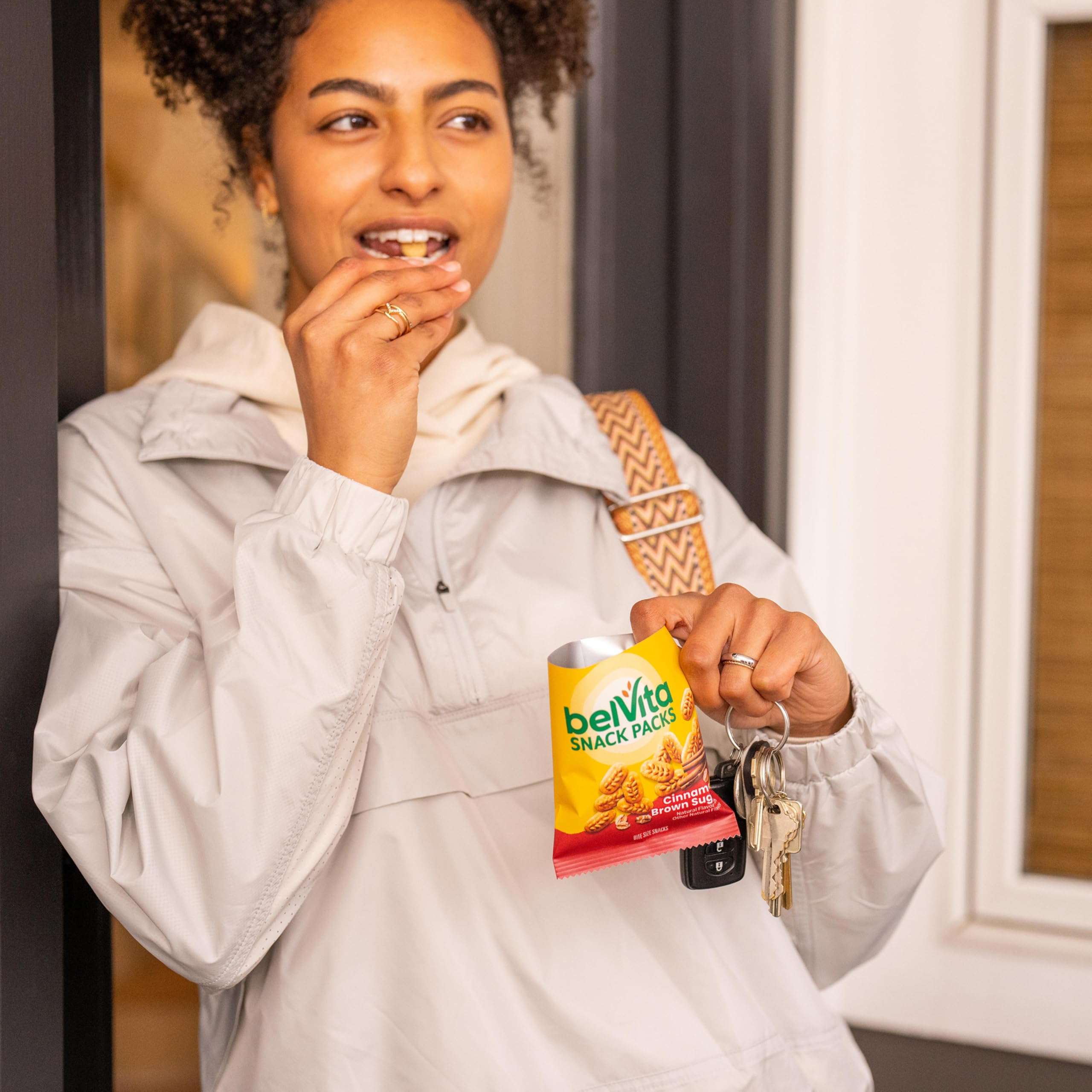 belVita Bite Size Snacks Variety Pack, Blueberry, Chocolate and Cinnamon Brown Sugar Crunchy Bites, 40 Snack Packs - Image 8