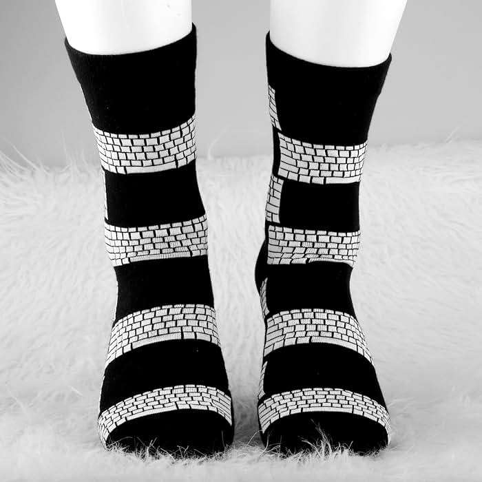 MBMSO 2 Pairs Information Technology Socks Appreciation Gift for Coder Network Engineer Gifts for Men Binary Code Gifts Socks - Image 4