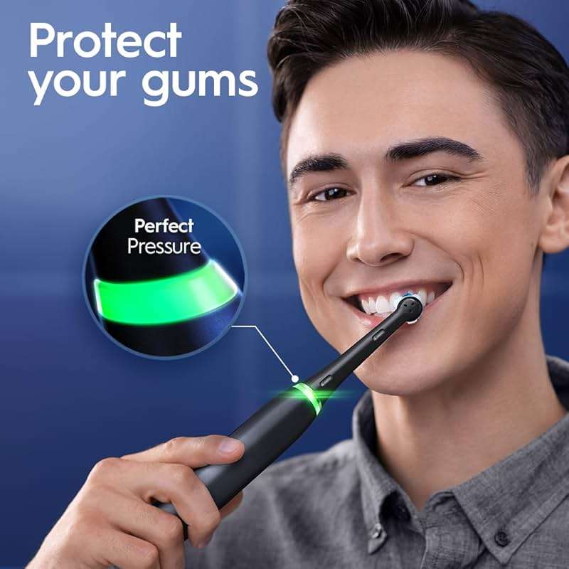 Oral-B iO Deep Clean + Protect Rechargeable Electric Toothbrush, Black, iO Series 7, 2 Replacement Brush Heads, Charging Travel Case (package may vary) - Image 4