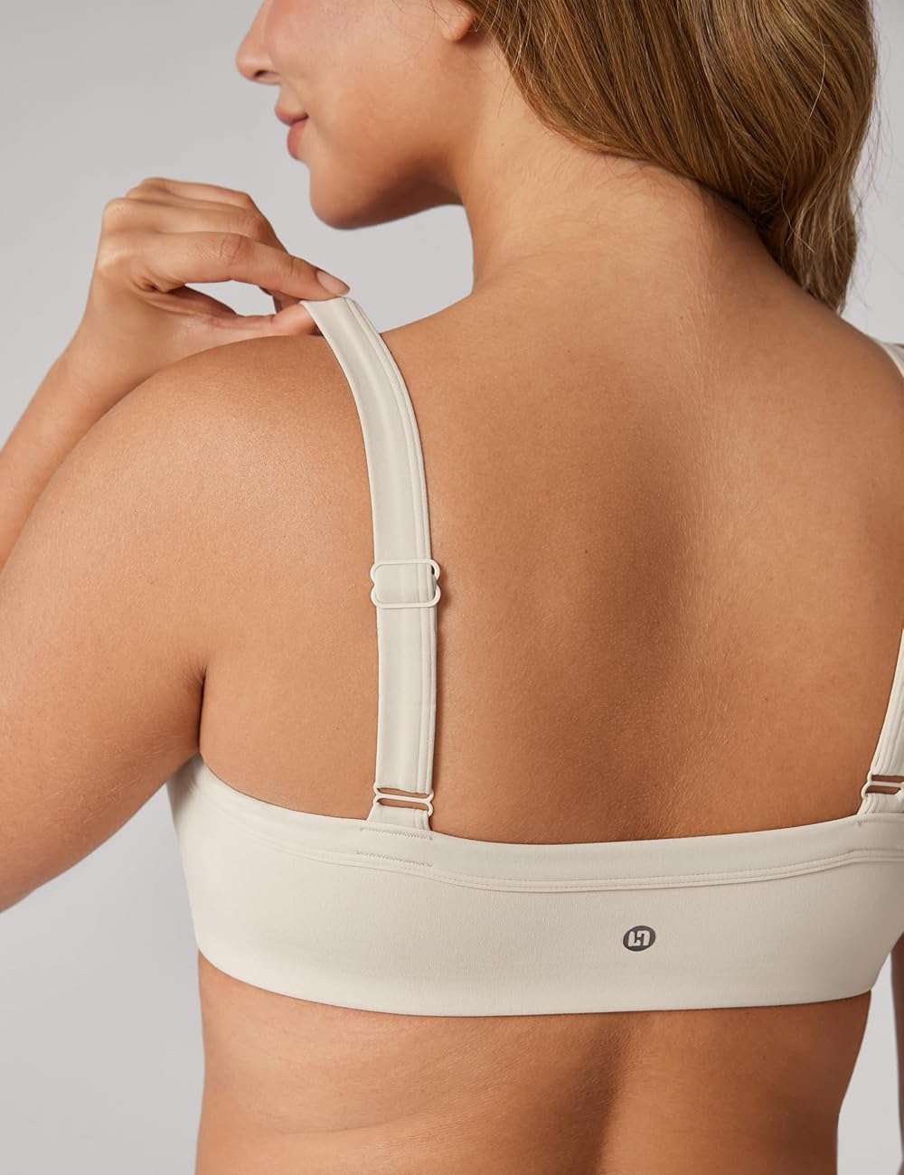 UNISSU Hugcurve Adjustable Sports Bra Square Neck Wireless Padded Yoga Workout Tops - Image 3