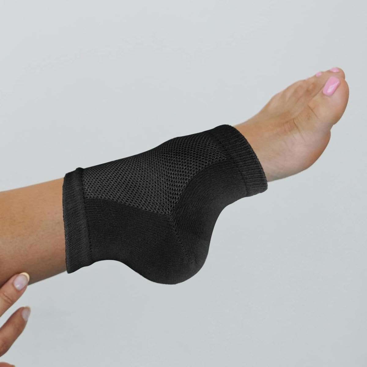 Moisturizing Heel Socks with Soft Gel Toe Protectors，Cracked Heel Repair Socks for Dry Cracked Feet，Toe Protectors Protects to Provide Relief from Missing or Ingrown Toenails，Blisters（Black） ﻿ - Image 6