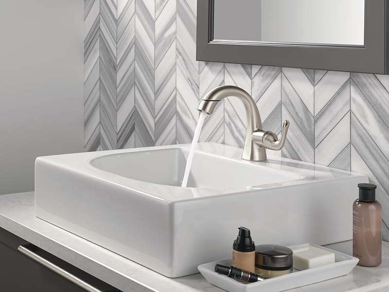 Delta Arvo 1 Hole Pull Down Bathroom Faucet with Sprayer, Brushed Nickel Single Hole Bathroom Sink Faucet with Pull Out Sprayer for Vanity, Push-Pop Drain, SpotShield Stainless 15840LF-SPPD - Image 2