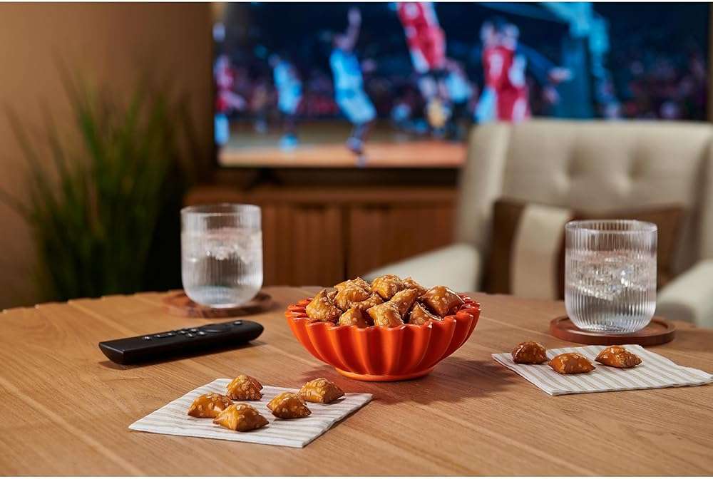 Reese's Filled Pretzels, Peanut Butter Pretzel Nuggets, Crunchy, Ready to Eat, Sweet and Salty Snack, 18oz Jar - Image 5