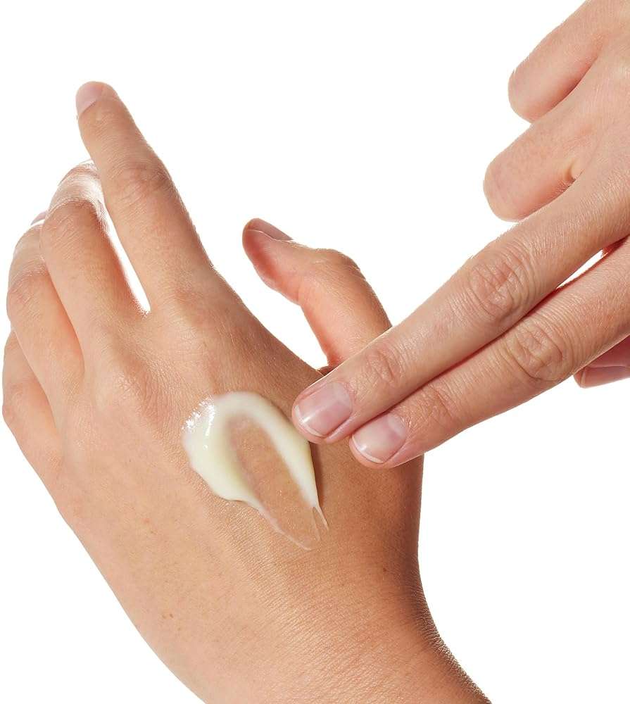 Ursa Major Botanic Buzz Hand Cream | Natural Hand Lotion | Lightweight, Non-Greasy Moisturizer | Moisturizes, Hydrates and Nourishes Skin | Vegan, Cruelty-Free & Non-Toxic | 2oz - Image 5