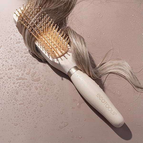 EcoTools Curl Activating Detangler Hairbrush, Gently Detangle Wet Hair, Style, Define, & Enhance Curly & Wavy Hair, Less Breakage & Fall Out, Renewable Bamboo, Vegan & Cruelty-Free, 1 Count - Image 6