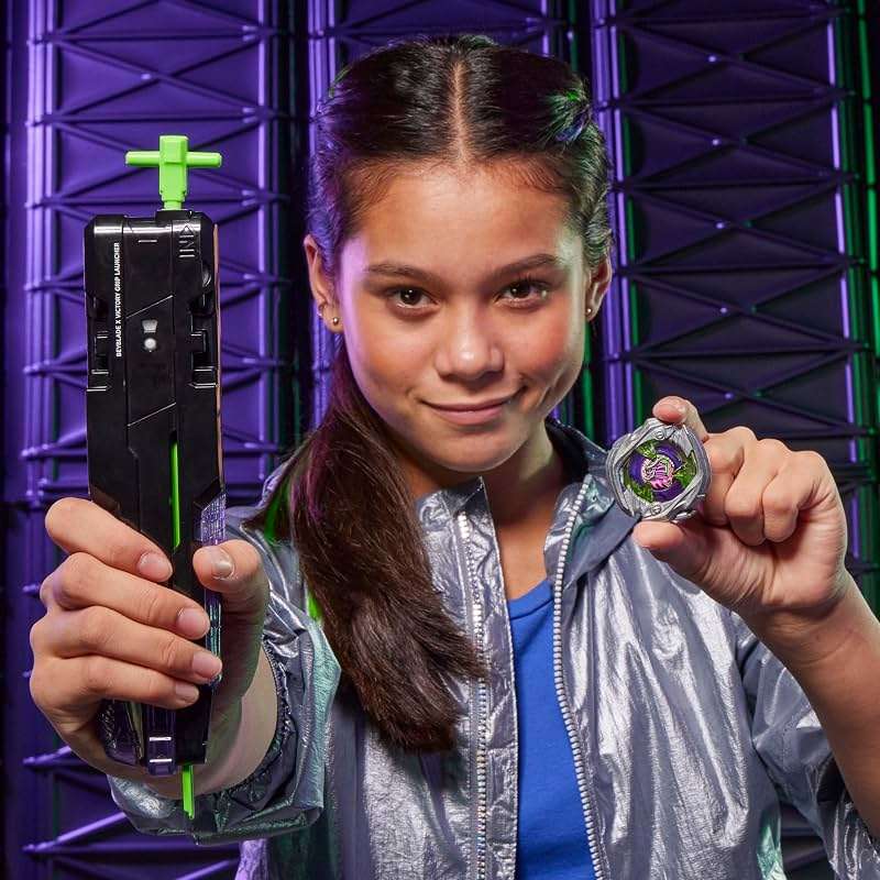 Hasbro Beyblade X Victory Grip Right-Spinning Starter Set - Image 4