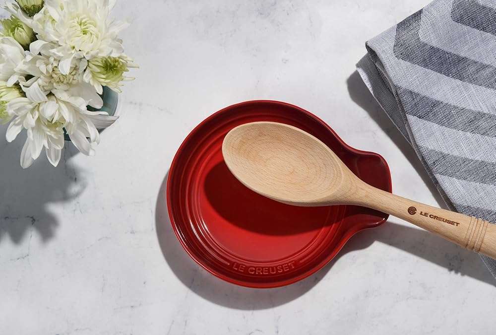 Le Creuset Stoneware Signature Round Spoon Rest 6", Chiffon Pink - Image 2
