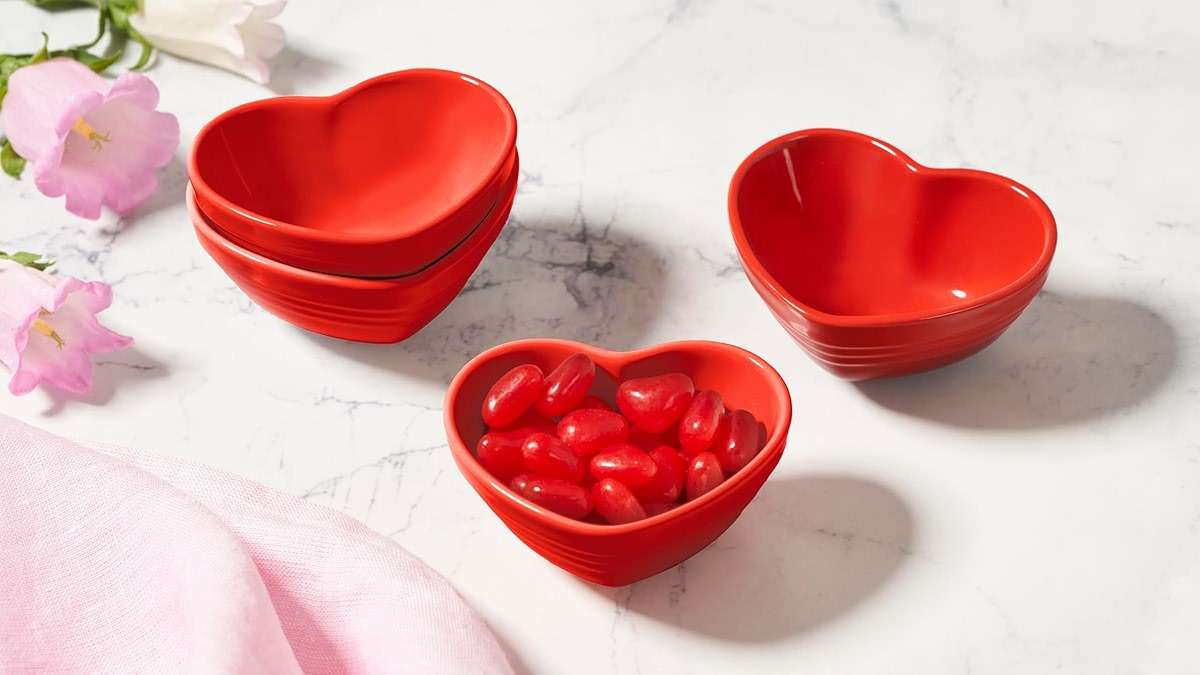 Le Creuset Stoneware Set Of 4 Mini Heart Pinch Bowl, Cerise - Image 2