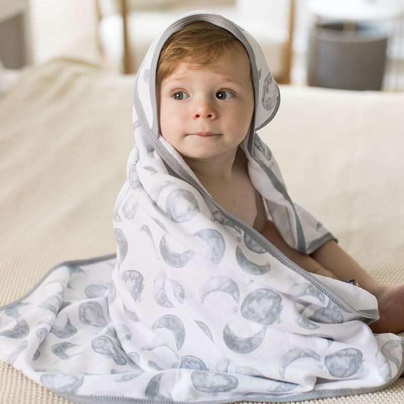 Burt's Bees Baby Infant Hooded Towels, Organic Cotton, Unisex Bath Essentials, Nursery Towel with Hood Set, 29 x 29 in, 2-Pack - Image 2