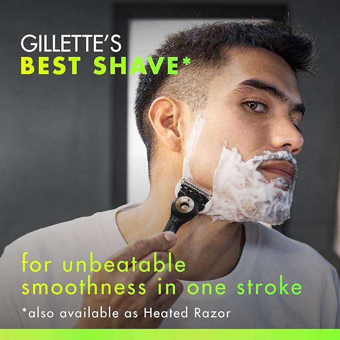 GilletteLabs With Exfoliating Bar Shaving Razor For Men, 1 Handle, 3 Blade Refills, Includes Travel Case for Convenient Storage On The Go - Image 3