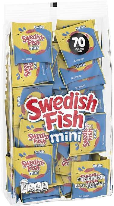 SWEDISH FISH Mini Soft & Chewy Gummy Candy, Bulk Candy, 140 Snack Packs - Image 11