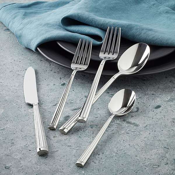 Oneida Silverware Set, Robyn 20-Piece Flatware Set, Service For 4, 18/0 Stainless Steel, Dishwasher Safe, Kitchen Cutlery Sets, Kitchen Utensils Sets, Knives Spoons And Forks, Home (Silver, 20 Pieces) - Image 4