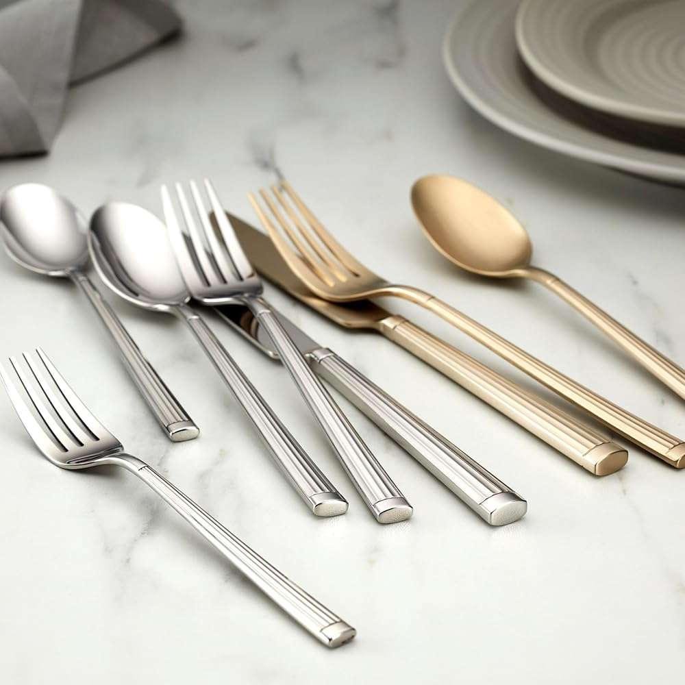 Oneida Silverware Set, Robyn 20-Piece Flatware Set, Service For 4, 18/0 Stainless Steel, Dishwasher Safe, Kitchen Cutlery Sets, Kitchen Utensils Sets, Knives Spoons And Forks, Home (Silver, 20 Pieces) - Image 5