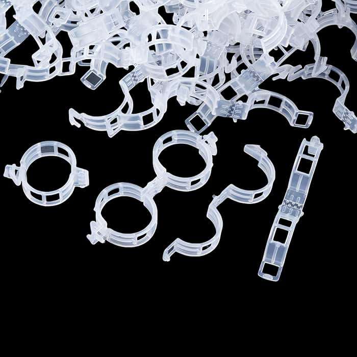CIQIYO 100 Pcs Plant Support Clips,Plastic Clips for Securing Plants,Tomato Vine Clips,Plant Fixing Clips,Garden Clips for Climbing Plants,Grape,Vine Vegetables (100, White) - Image 1