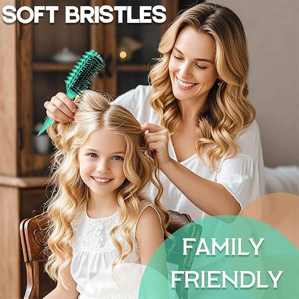 Evercomb Curl Defining Brush for Curly Hair - Detangling & Styling with Lightweight Ergonomic Nylon Bristles, Enhance Curls, Reduce Frizz/Breakage for Women (Green 1Pcs) - Image 7