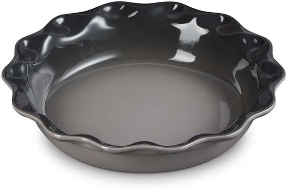 Le Creuset Stoneware Set of 2 9" Heritage Fluted Pie and 9" Fluted Loaf Dish, Oyster - Image 4