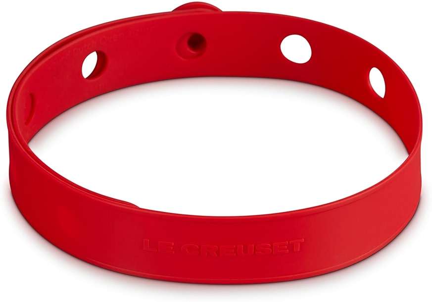 Le Creuset Silicone Cookware Travel Latch, Cerise - Image 1