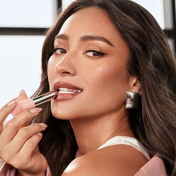 MAYBELLINE Lifter Glaze Oil Balm with Hyaluronic Acid and Hydrating Oil Blend, Lip Balm with 24HRs of Smooth, Moisturizing Shine, Pink Drip (Sheer Baby Pink) - Image 7