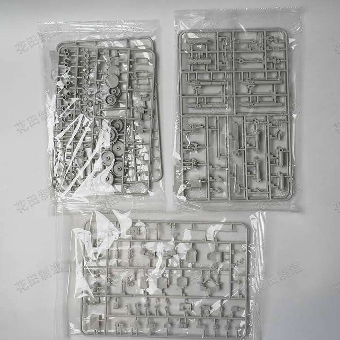 花田制造 Meng SS-010 D9R Armored Bulldozer with Slat Armor, 1/35 Scale Military Model Kit - Image 3