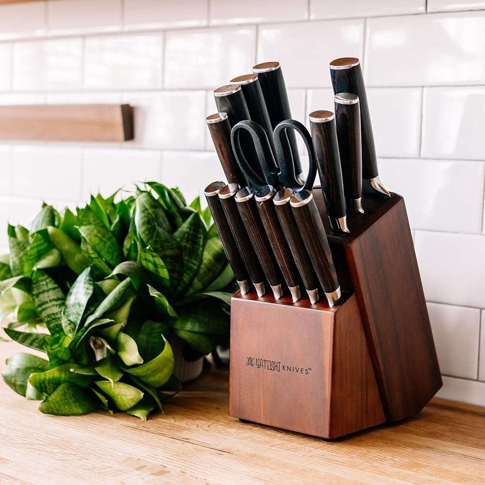 Yatoshi Professional Kitchen Knife Set, 15 Pieces, High Carbon Stainless Steel, Ergonomic Handle - Image 2
