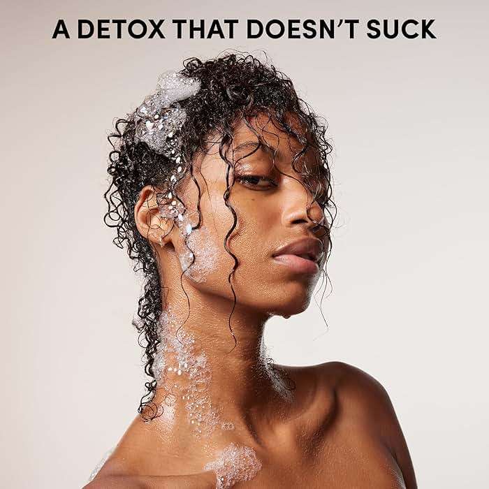 OUAI Detox Shampoo & Medium Hair Conditioner Bundle - Clarifying Shampoo for Build Up, Dirt, Oil, Product and Hard Water & Hydrating Conditioner for Medium Hair (2 Count) - Image 9