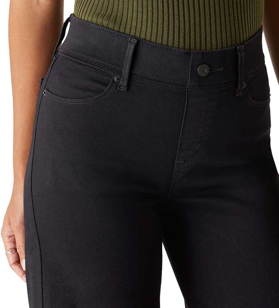 Levi Strauss Signature Gold Women's Totally Shaping Ultimate Pull-on Wide-Leg Jean Mid Rise Stretch Denim (Available in Plus) - Image 4
