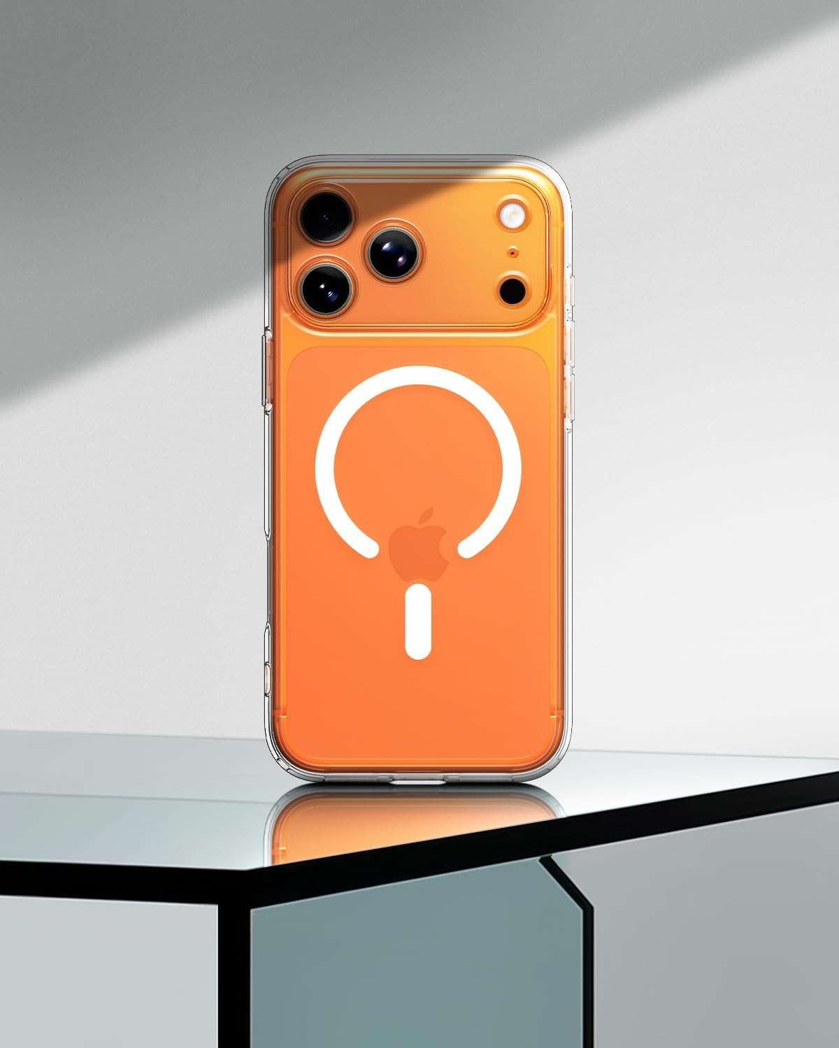 Spigen for iPhone 17 Pro Max Case, Ultra Hybrid MagFit [TPU Covered Camera Control] [Anti-Yellowing] [Compatible with Magsafe] - Clear - Image 3