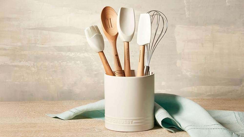 Le Creuset Stoneware Signature Straight Wall Utensil Crock, 1 qt., Sea Salt - Image 2