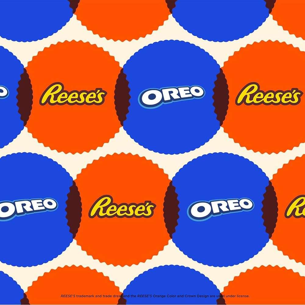 OREO REESE'S Peanut Buttery Creme Chocolate Sandwich Cookies, 12.35 oz - Image 6