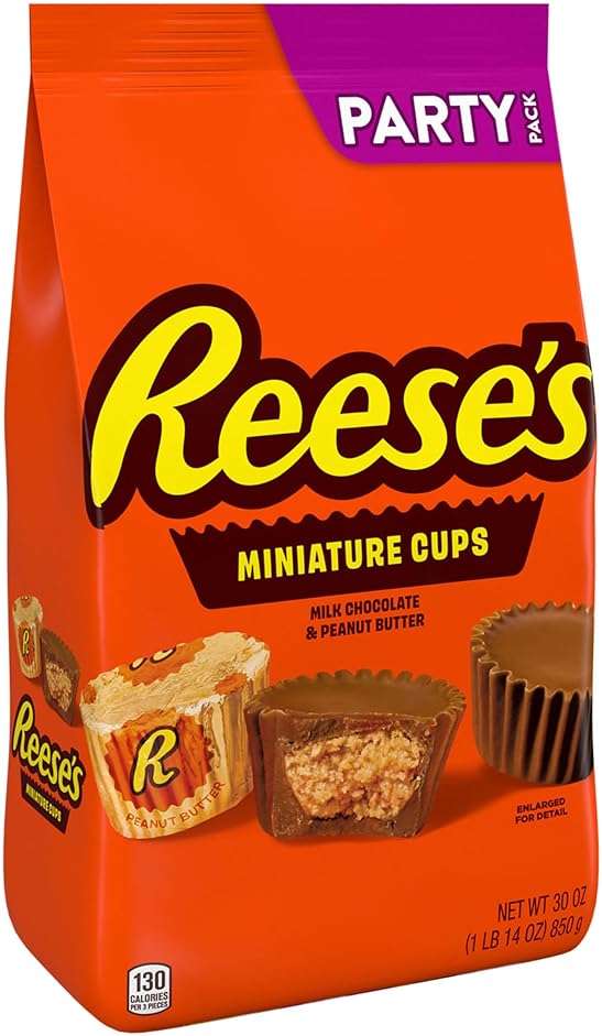 REESE'S Miniatures Milk Chocolate Peanut Butter Cups, Candy Party Pack, 30 oz - Image 3