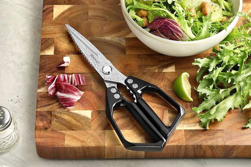 XINZUO Sharp Kitchen Scissors with Black Handle,110 Layers Damascus Steel Multipurpose Heavy Duty Kitchen Shears for Poultry/Vegetables/Fish/Nuts - Image 2