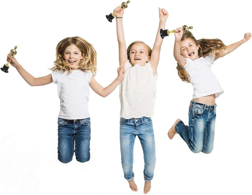 Frideko-Art 24 Pack 6'' Plastic Gold Star Award Trophies for Party Decorations, Party Favors, School Award, Game Prize, Party Prize - Image 6