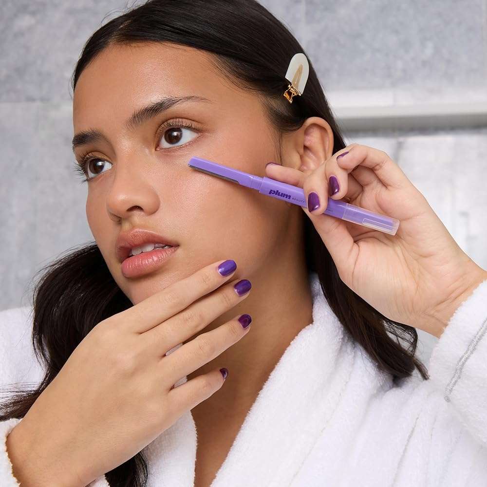Plum Beauty Double-Sided Dermaplaning Razors (4-Pack) - Womens Facial Razors - Image 4