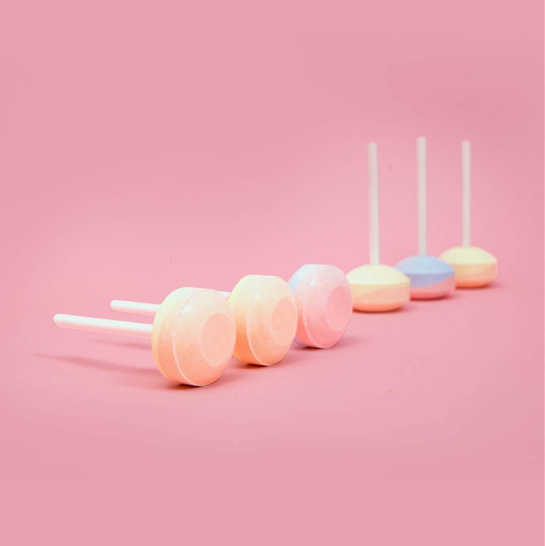 Smarties Lollies | Gluten Free, Peanut ,Fat Free Assorted Fruity Flavors, Low Calorie Perfect for Birthdays, Parties Made by US Candy Company Since 1949 - 34 oz 120 Count Lollipops - Image 3